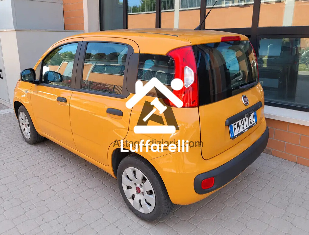 Autovetture – Il lotto comprende un'autovettura Fiat Panda, immatricolata nel… — foto 2