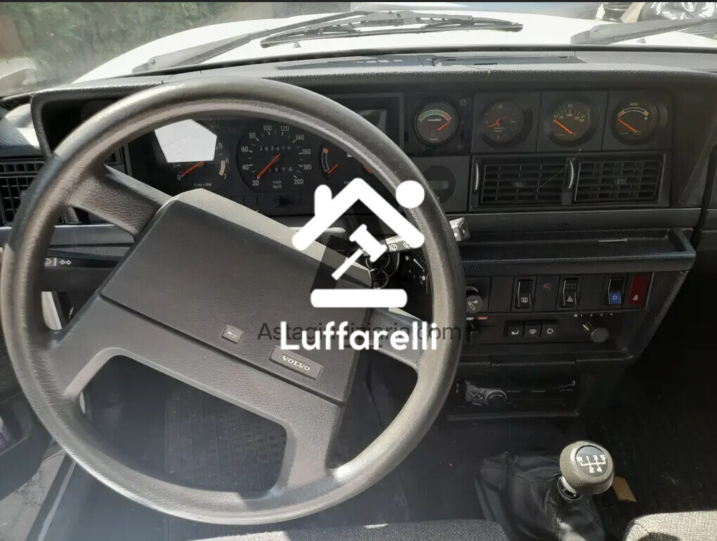 Autovetture – Il lotto comprende un'autovettura Volvo Polar, immatricolata nel… — foto 5