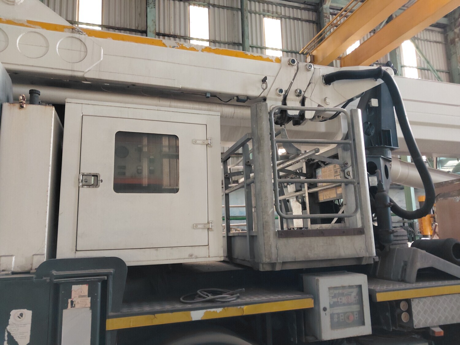 Bene Generico – Il lotto comprende un veicolo Iveco Magirus 240E38/FP… — foto 2