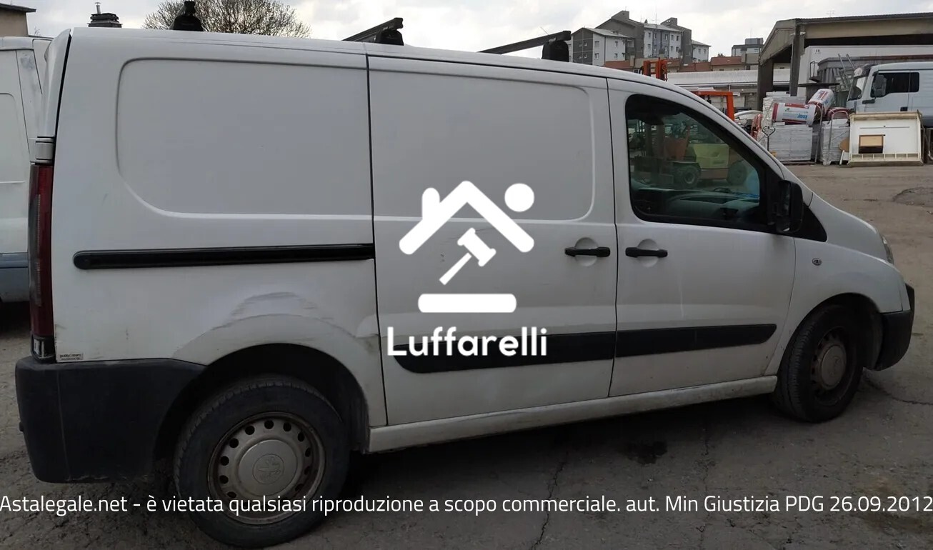 Automezzi Commerciali – Il lotto comprende un autocarro Peugeot Expert 2.0 D da 100 kW… — foto 4