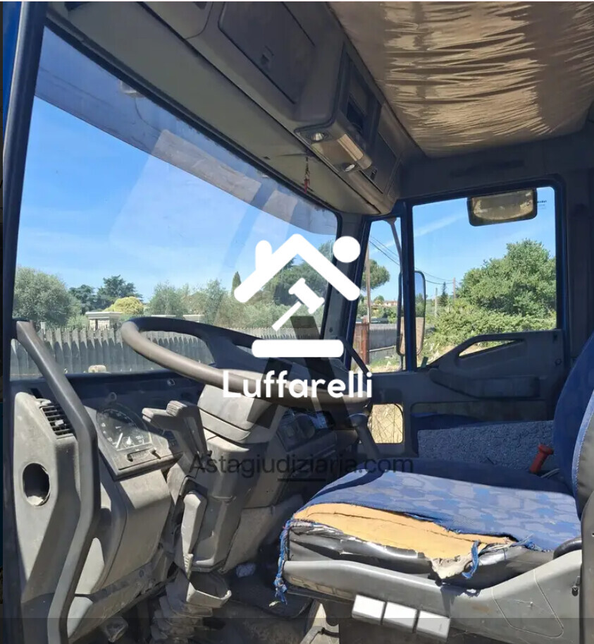 Automezzi Commerciali – Il lotto comprende un autocarro Iveco con cassone ribaltabile… — foto 5