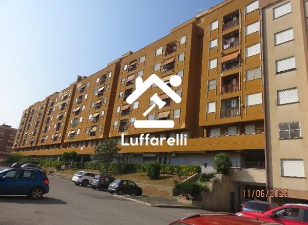 DEPOSITO / MAGAZZINO PIAZZA UGO LA MALFA - CISTERNA DI LATINA — foto 2