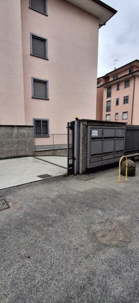 GARAGE / POSTO AUTO VIA DEGLI ORTI - PERO — foto 8