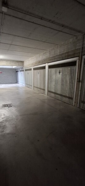 GARAGE / POSTO AUTO VIA DEGLI ORTI - PERO — foto 3