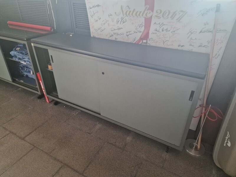 Arredi Da Ufficio E Varie – Il lotto comprende arredi vari destinati a un locale posto sotto… — foto 7