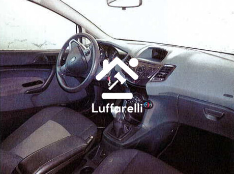 Automezzi Commerciali – Il lotto comprende due automezzi commerciali: un autocarro Ford… — foto 4