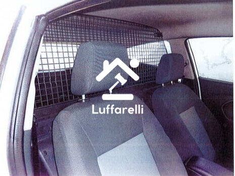 Automezzi Commerciali – Il lotto comprende due automezzi commerciali: un autocarro Ford… — foto 5