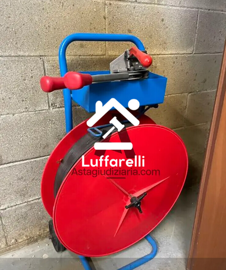 Attrezzature Ed Utensili – Il lotto comprende attrezzature e macchinari per lavorazione… — foto 9