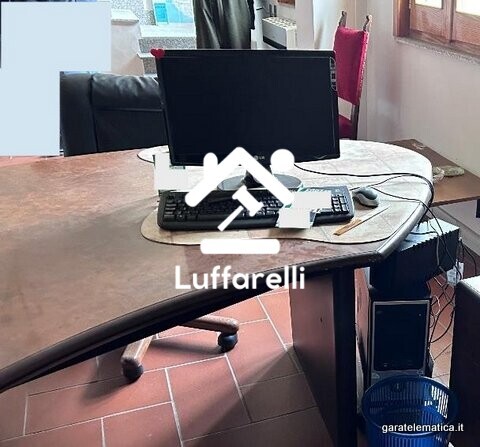Arredi Da Ufficio E Varie – Il lotto comprende un ampio insieme di arredi e attrezzature per… — foto 8