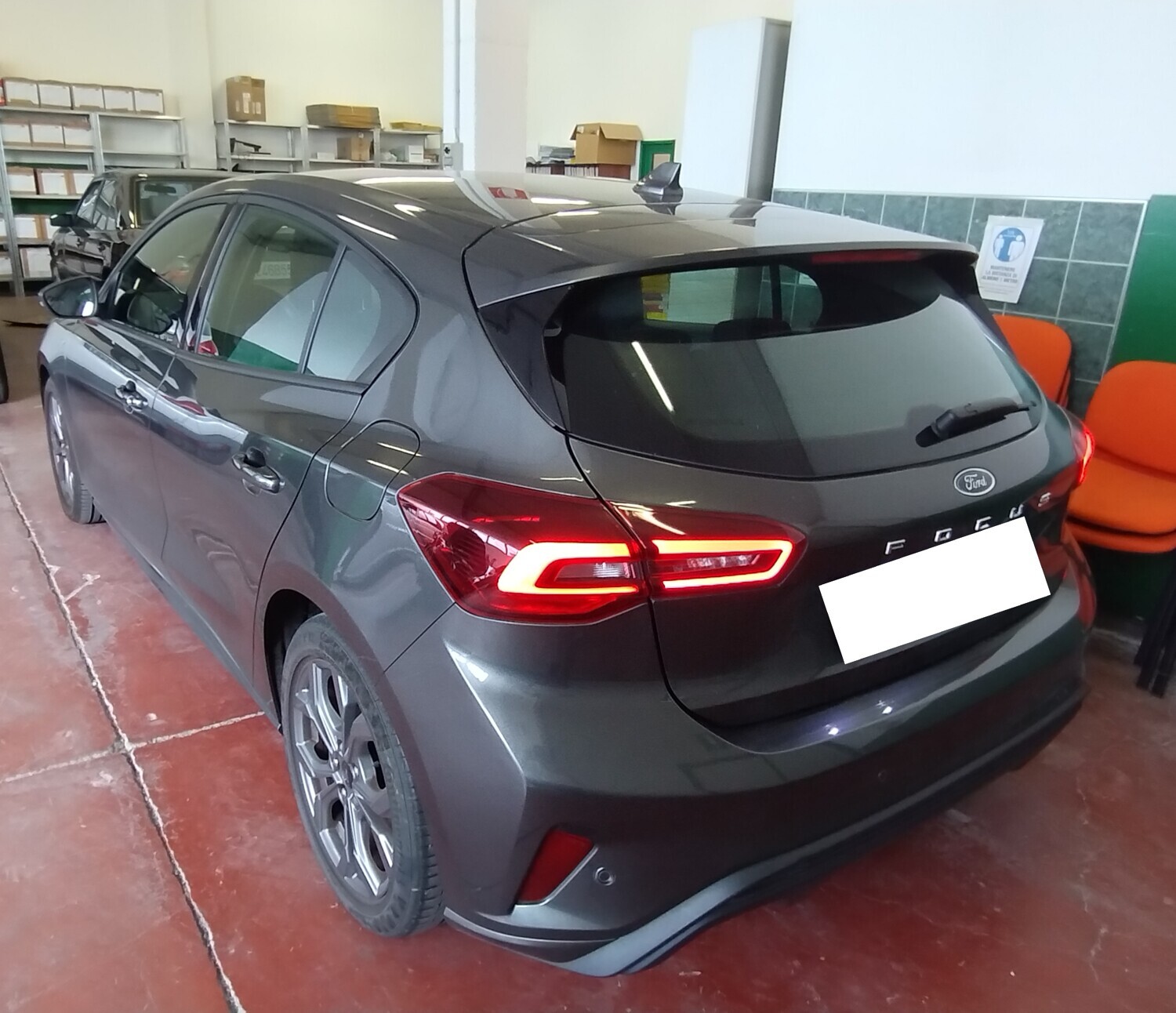 Autovetture – Il lotto comprende un'autovettura Ford Focus, prima… — foto 4