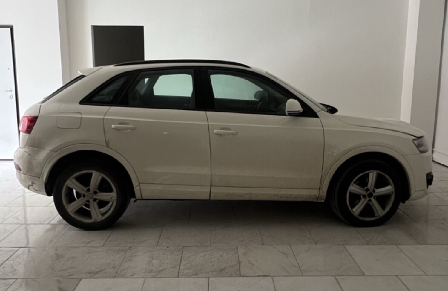 Autovetture – Il lotto comprende un'autovettura Audi Q3, immatricolata il… — foto 3