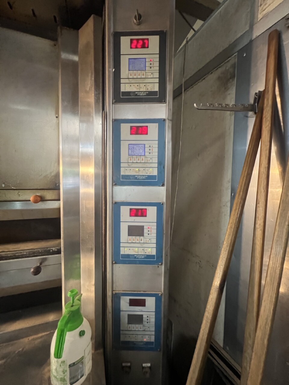 Macchinari Per L'Industria Alimentare E Conserviera – Il lotto comprende un forno elettrico a 4 camere di marca… — foto 2