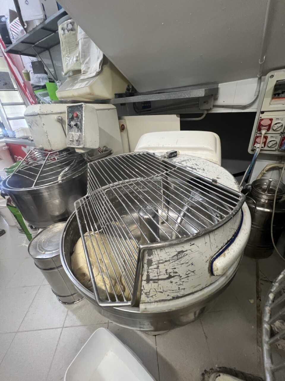 Macchinari Per L'Industria Alimentare E Conserviera – Il lotto comprende una macchina impastatrice Pietro Berto… — foto 3