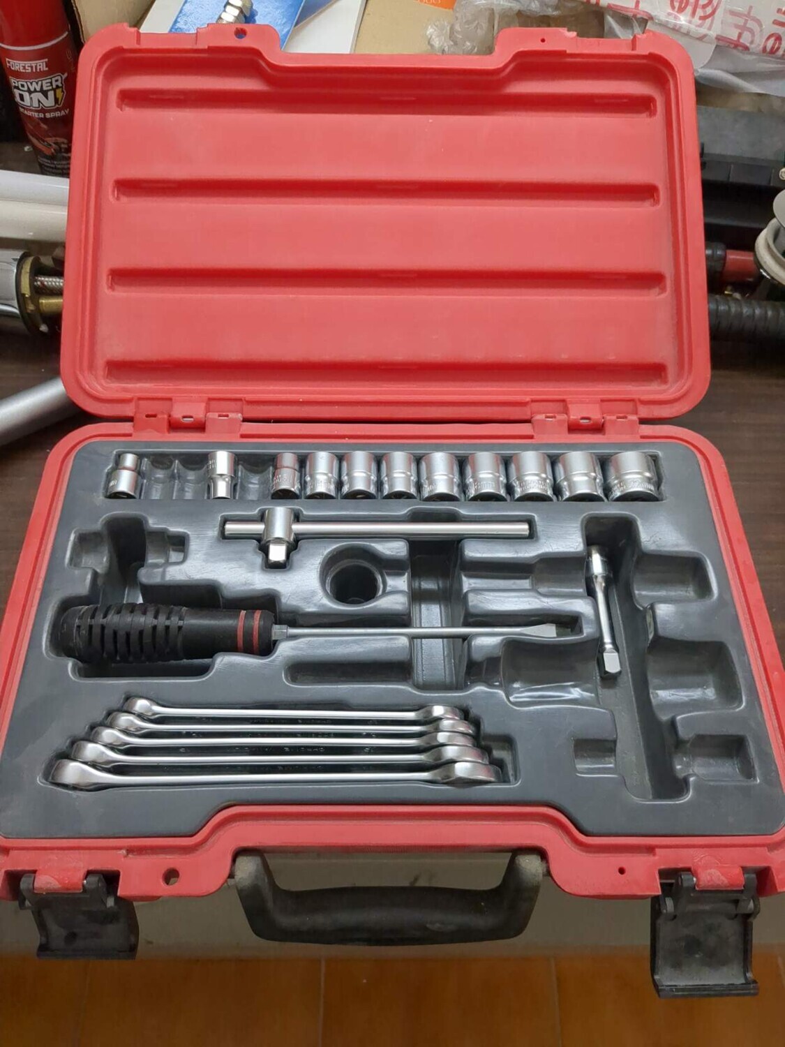 Attrezzature Varie – 1Ingrassatore pneumatico %% BANCO DA LAVORO CON SEGA - Per… — foto 4