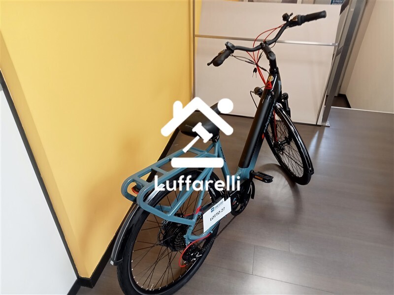 Veicoli – BICICLETTA ELETTRICA DA TREKKING blu e nera, marca Armony, mod… — foto 2