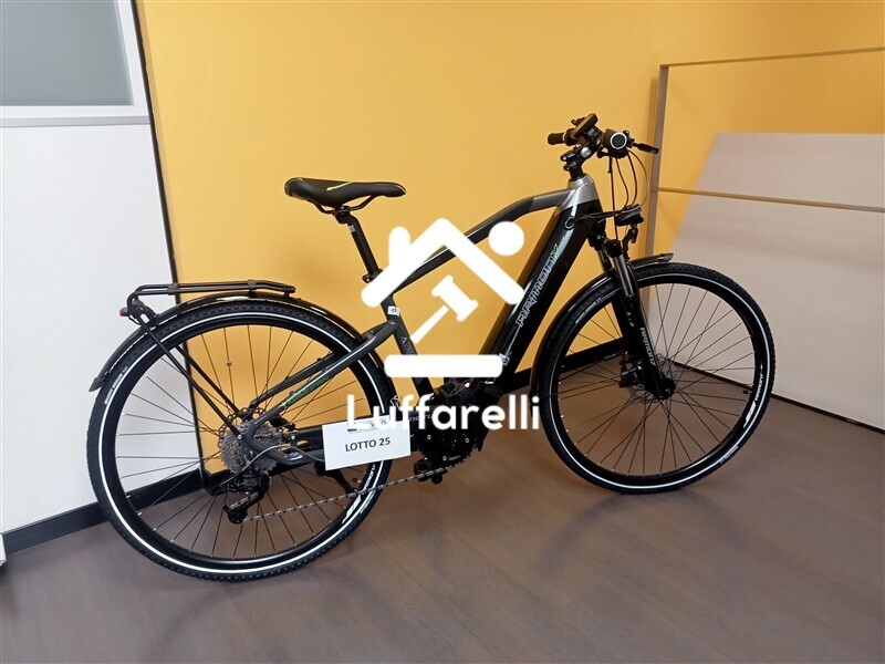 Veicoli – BICICLETTA ELETTRICA DA TREKKING nera, marca Harmony, mod… — foto 3