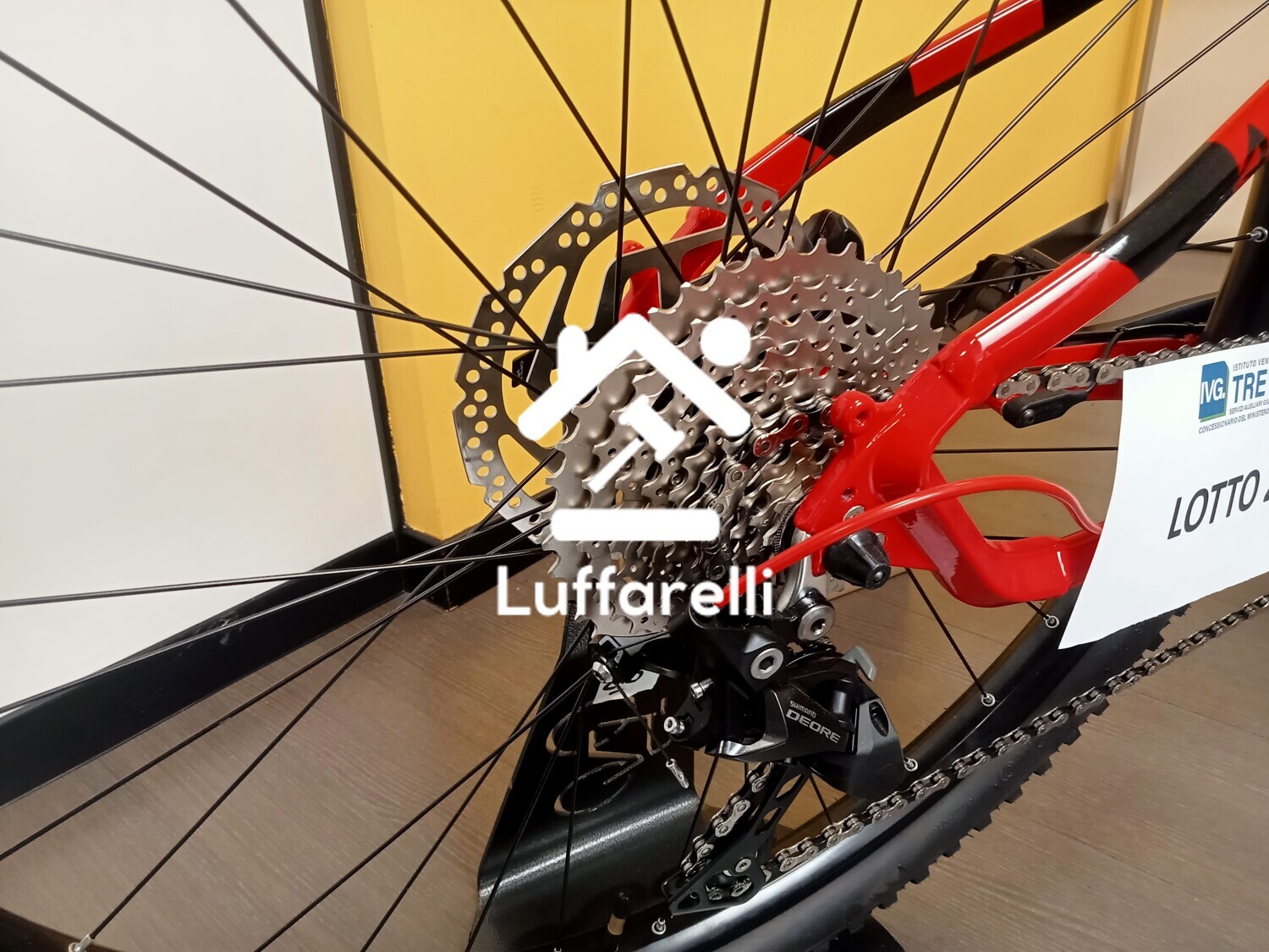 Veicoli – BICICLETTA MOUNTAIN BIKE ELETTRICA nera, marca Armony, mod… — foto 3