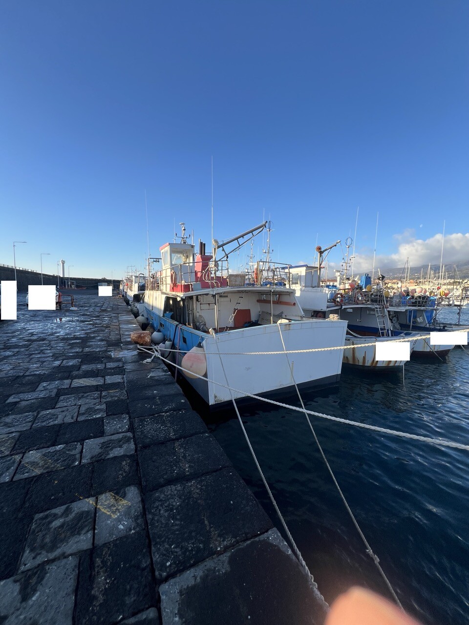 Navi E Galleggianti – L’imbarcazione risulta essere ormeggiata al porto di Riposto… — foto 2