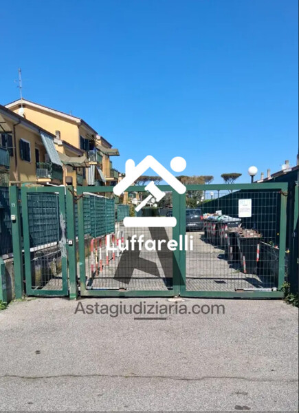GARAGE / POSTO AUTO VIA TORCEGNO - ROMA — foto 2