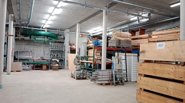 STRUTTURE AGRICOLE ZONA ARTIGIANALE - MOSO IN PASSIRIA — foto 3
