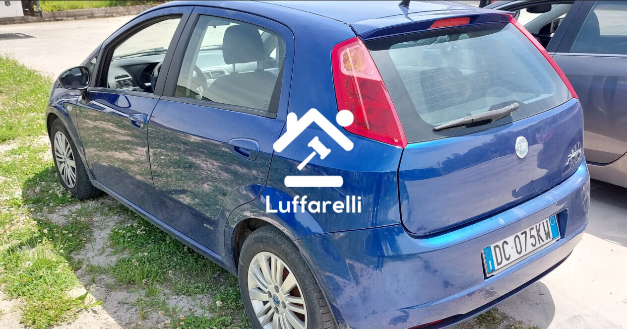 Autovetture – Fiat Punto, anno di immatricolazione 2006, con chilometraggio di… — foto 3