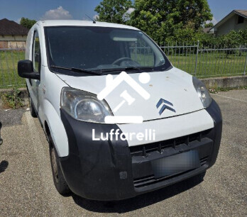 Automezzi Commerciali – Il lotto comprende due automezzi commerciali: un furgone Fiat… — foto 2