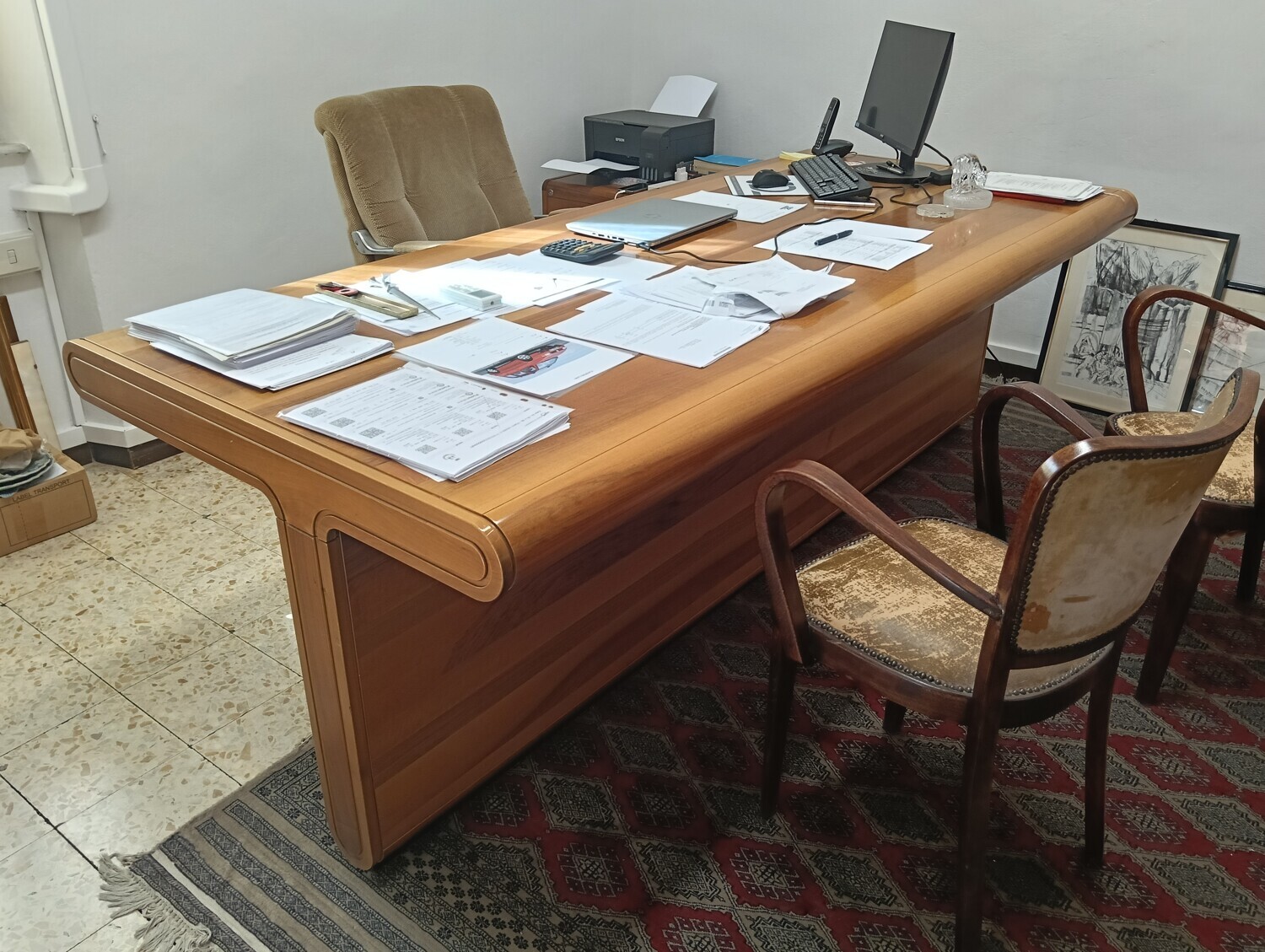 Mobili E Arredo Per Ufficio – Il lotto comprende computer, stampanti e arredi per ufficio. — foto 3