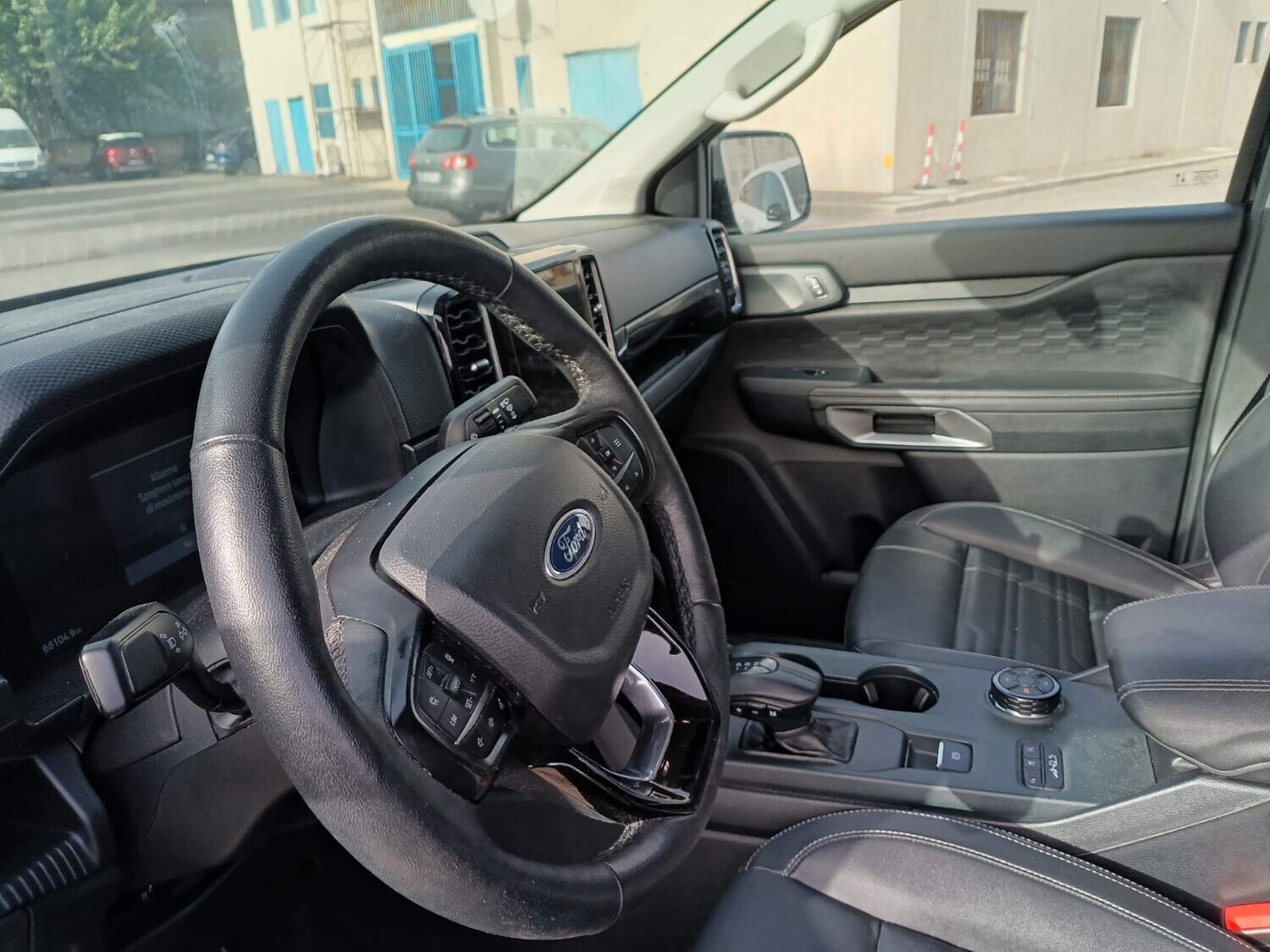Autovetture – Il lotto comprende un autoveicolo Ford Ranger Limited, autocarro… — foto 3