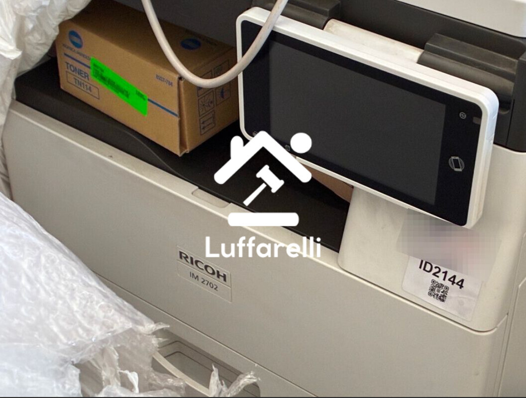 Computer E Attrezzatura Informatica – Il lotto comprende attrezzatura per ufficio e informatica: due… — foto 2
