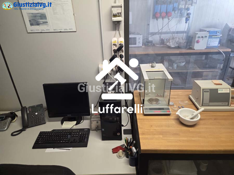 Attrezzature Varie – Il lotto comprende piccola attrezzatura da laboratorio e… — foto 2