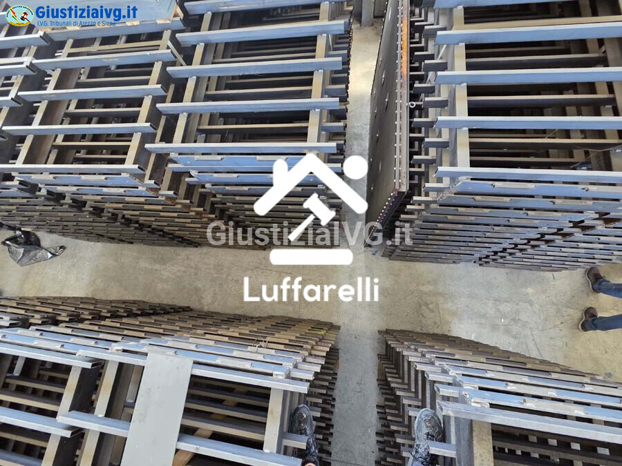 Materie Prime E Prodotti – Il lotto comprende telai metallici modulari in ferro/acciaio… — foto 3