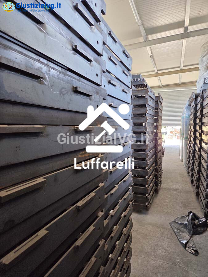 Materie Prime E Prodotti – Il lotto comprende telai metallici modulari in ferro/acciaio… — foto 5
