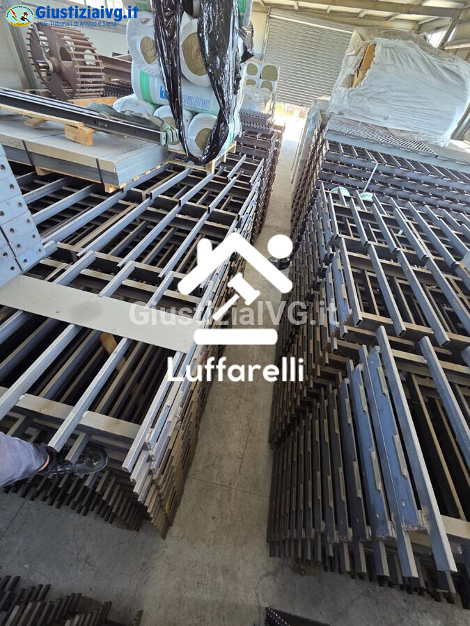 Materie Prime E Prodotti – Il lotto comprende telai metallici modulari in ferro/acciaio… — foto 2