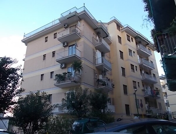 APPARTAMENTO VIA GIROLAMO SANTACROCE - NAPOLI — foto 3