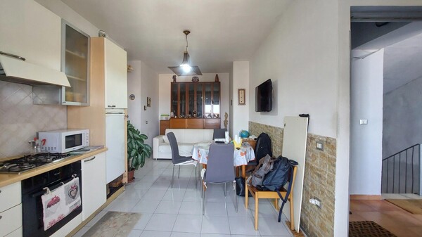 APPARTAMENTO VIA COMUNALE S. CROCE AD ORSOLONE - NAPOLI — foto 3