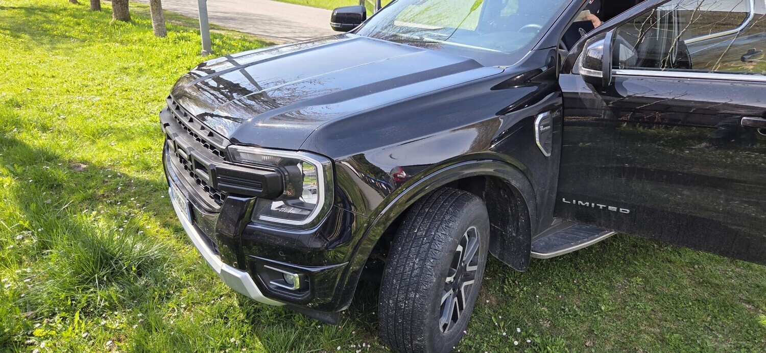 Veicoli – Si vende in piena proprietà un autocarro Ford Ranger… — foto 2