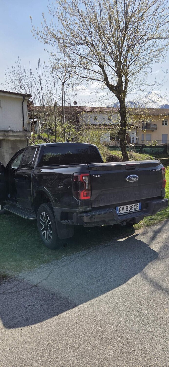 Veicoli – Si vende in piena proprietà un autocarro Ford Ranger… — foto 4
