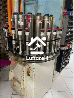 Materie Prime E Prodotti – Il lotto comprende materiali edili e un tintometro, oltre a un… — foto 3