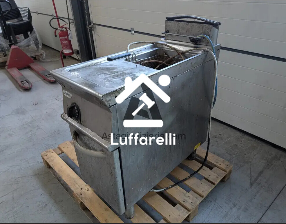 Elettrodomestici – Il lotto comprende una friggitrice Tecnoinox con vasca della… — foto 2