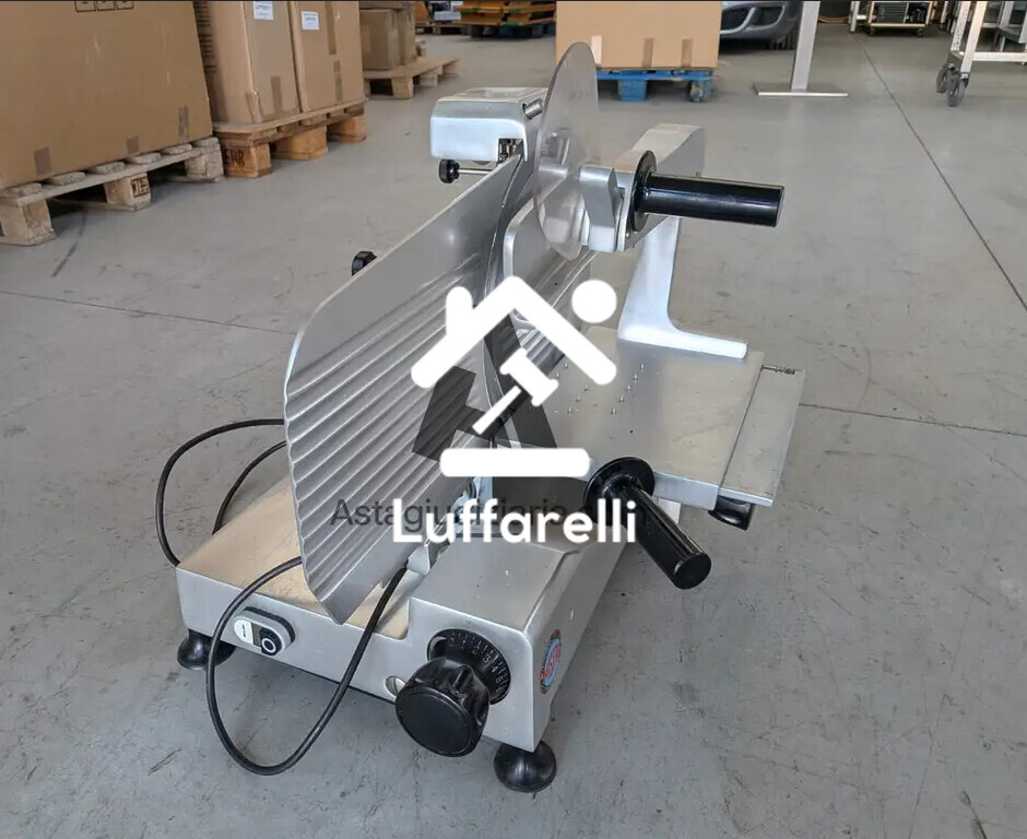 Elettrodomestici – Il lotto comprende un'affettatrice in acciaio inox di marca… — foto 6