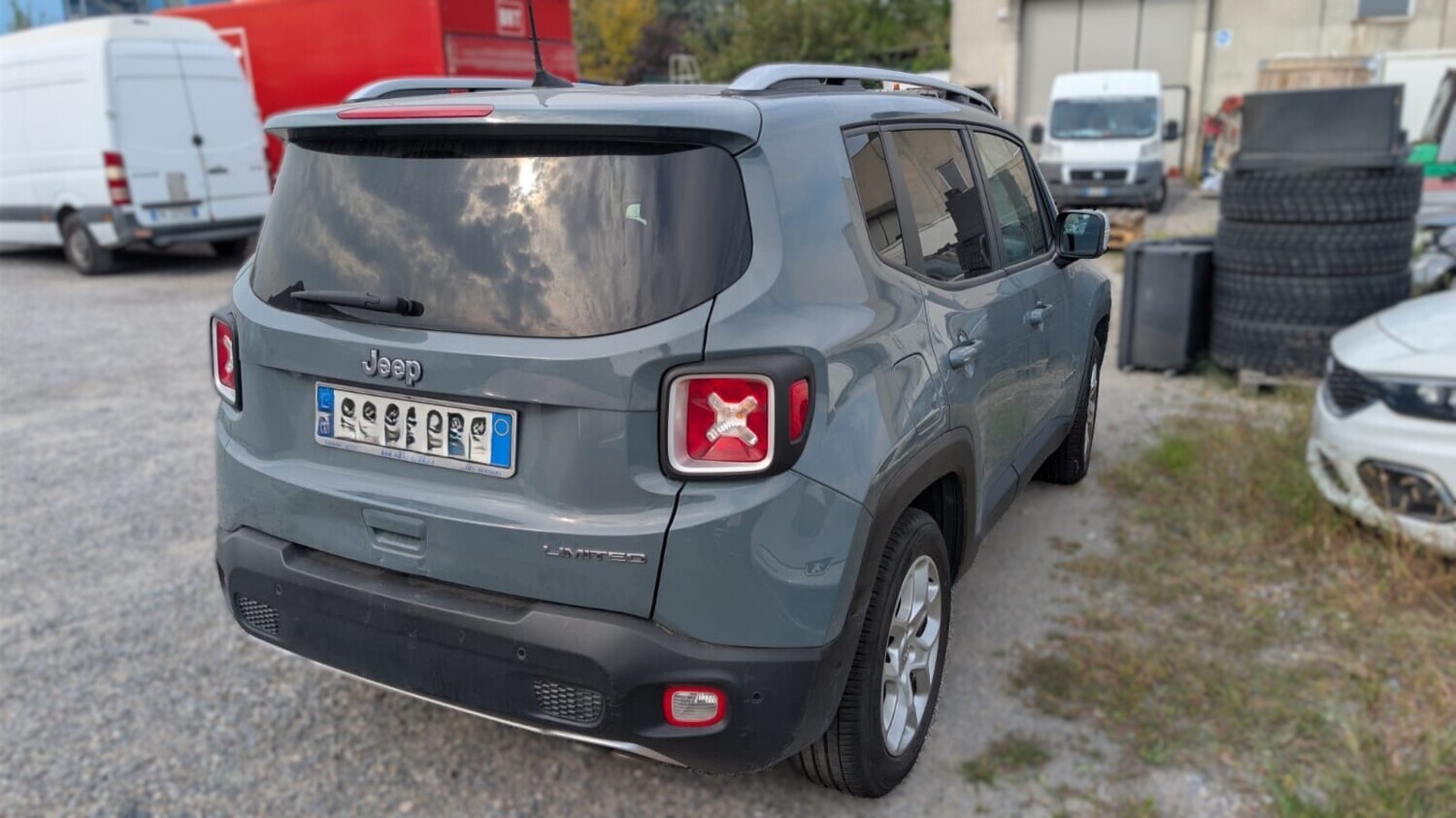 Autovetture – Il lotto comprende un'autovettura Jeep Renegade del 2018… — foto 4