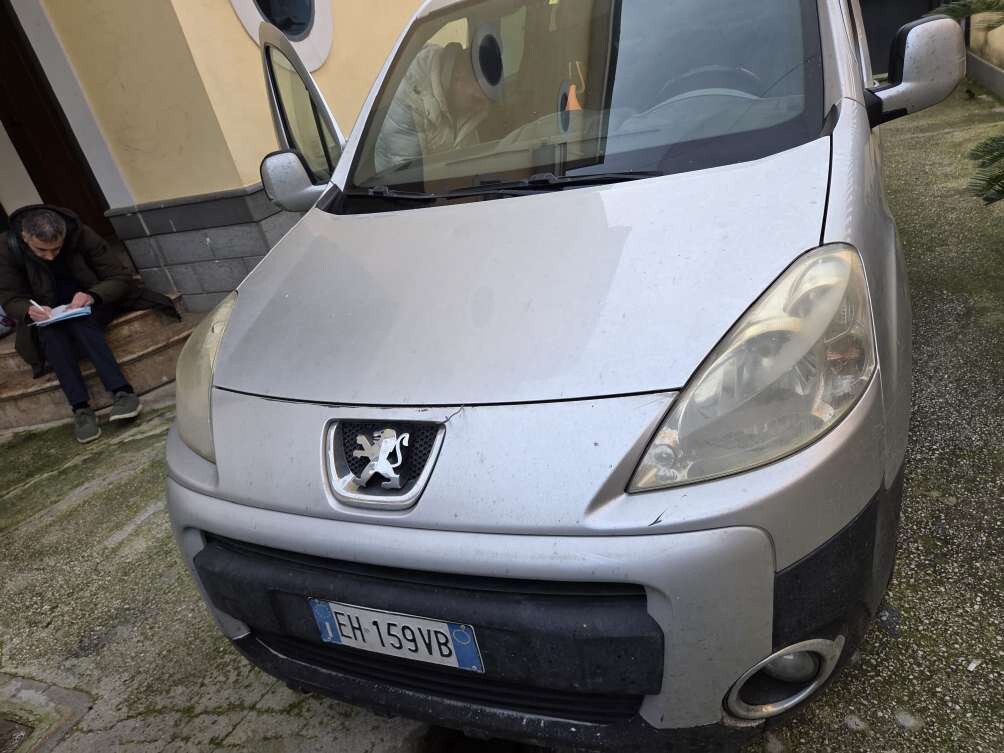 Autovetture – Il lotto comprende cinque veicoli tra autovetture e autocarri. — foto 3