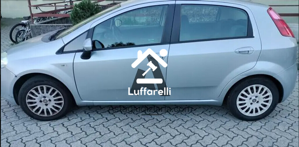 Autovetture – In vendita un'autovettura Fiat Punto, immatricolata il 31/03/26… — foto 4