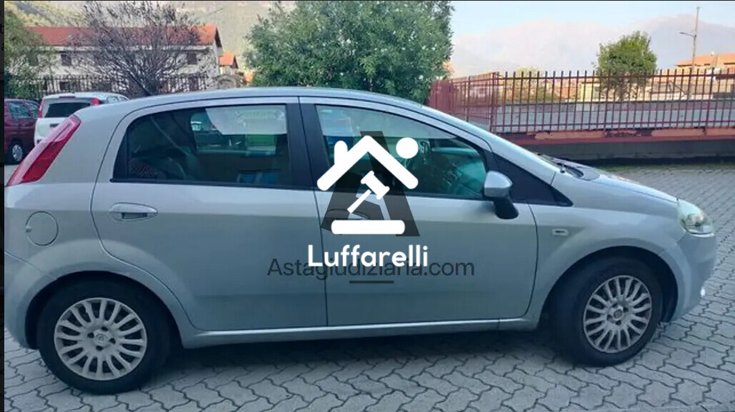 Autovetture – In vendita un'autovettura Fiat Punto, immatricolata il 31/03/26… — foto 3