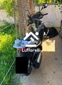 Motoveicolo O Ciclomotore – Il lotto comprende un motociclo Honda modello SH di colore… — foto 3