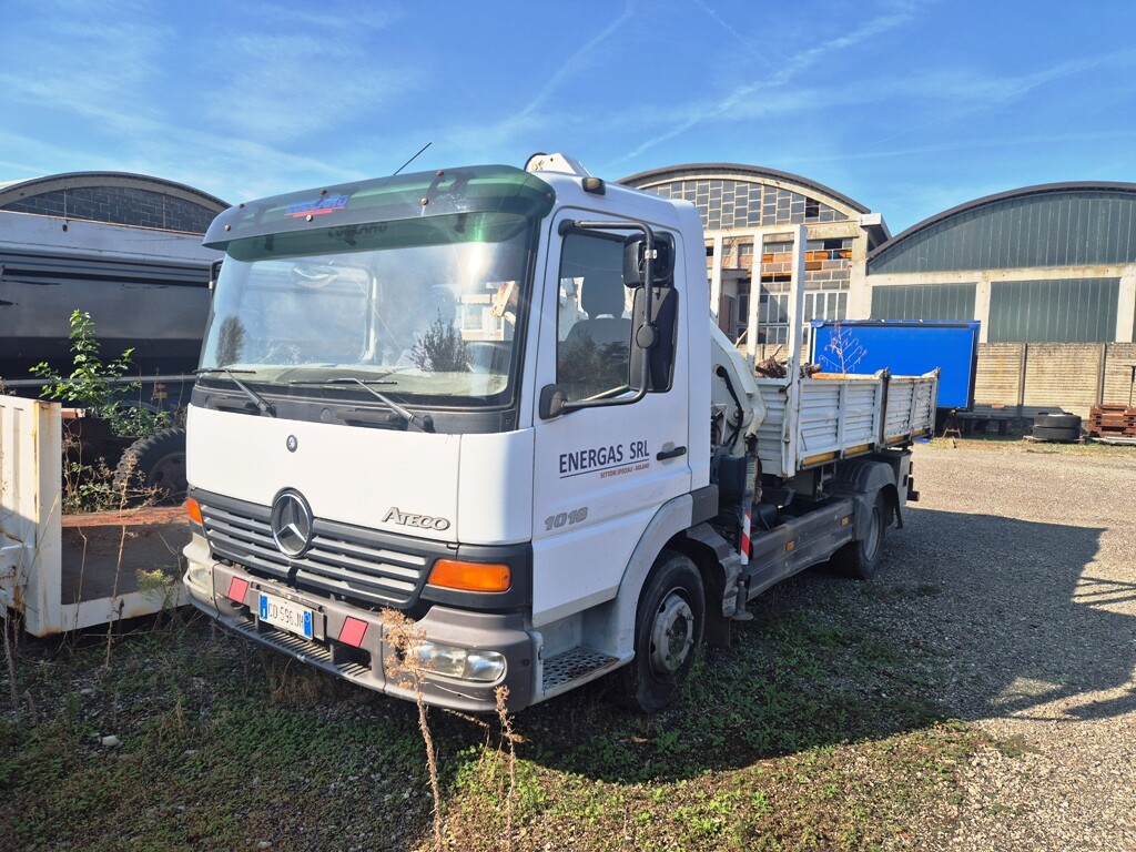 Automezzi Commerciali – Il lotto comprende un autocarro Mercedes Atego 1018… — foto 2