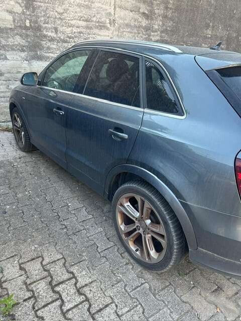 Autovetture – Il lotto comprende due veicoli: un'autovettura Audi Q3 2.0 TDI… — foto 2