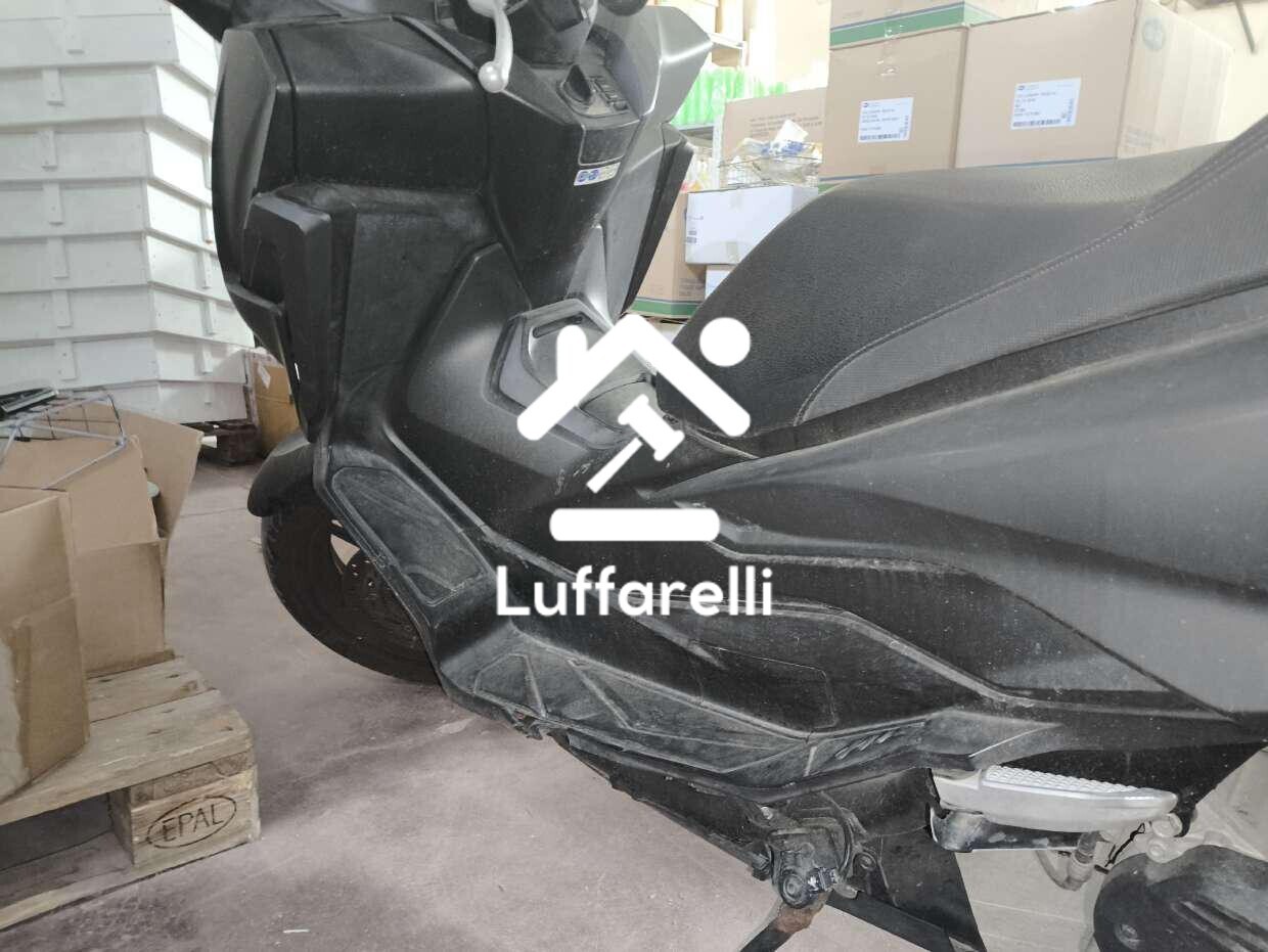 Motoveicolo O Ciclomotore – Il lotto comprende un motociclo Honda, modello JK0211, con… — foto 6