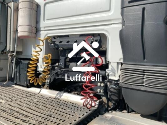 Mobili E Arredo Per Ufficio – La vendita comprende un lotto unico di arredi e attrezzature per… — foto 4