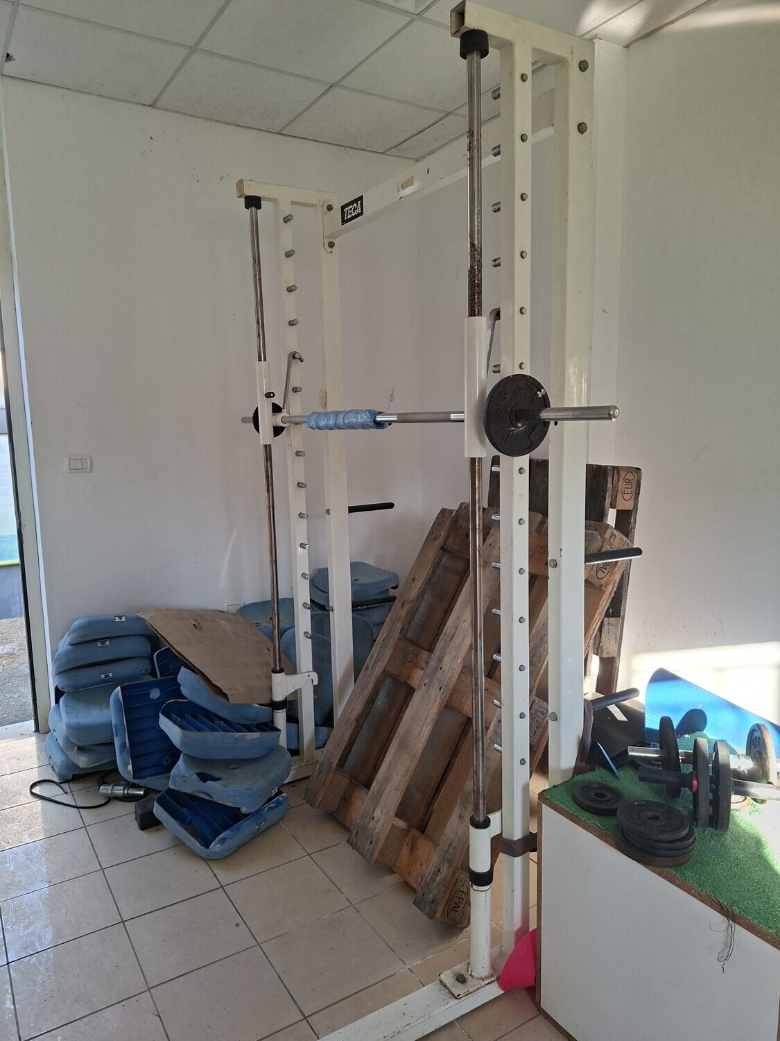 Bene Generico – Il lotto comprende attrezzature sportive marca TECA, composte da… — foto 2
